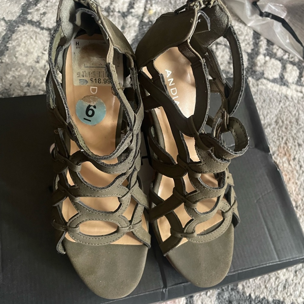Stylish Olive Green heels